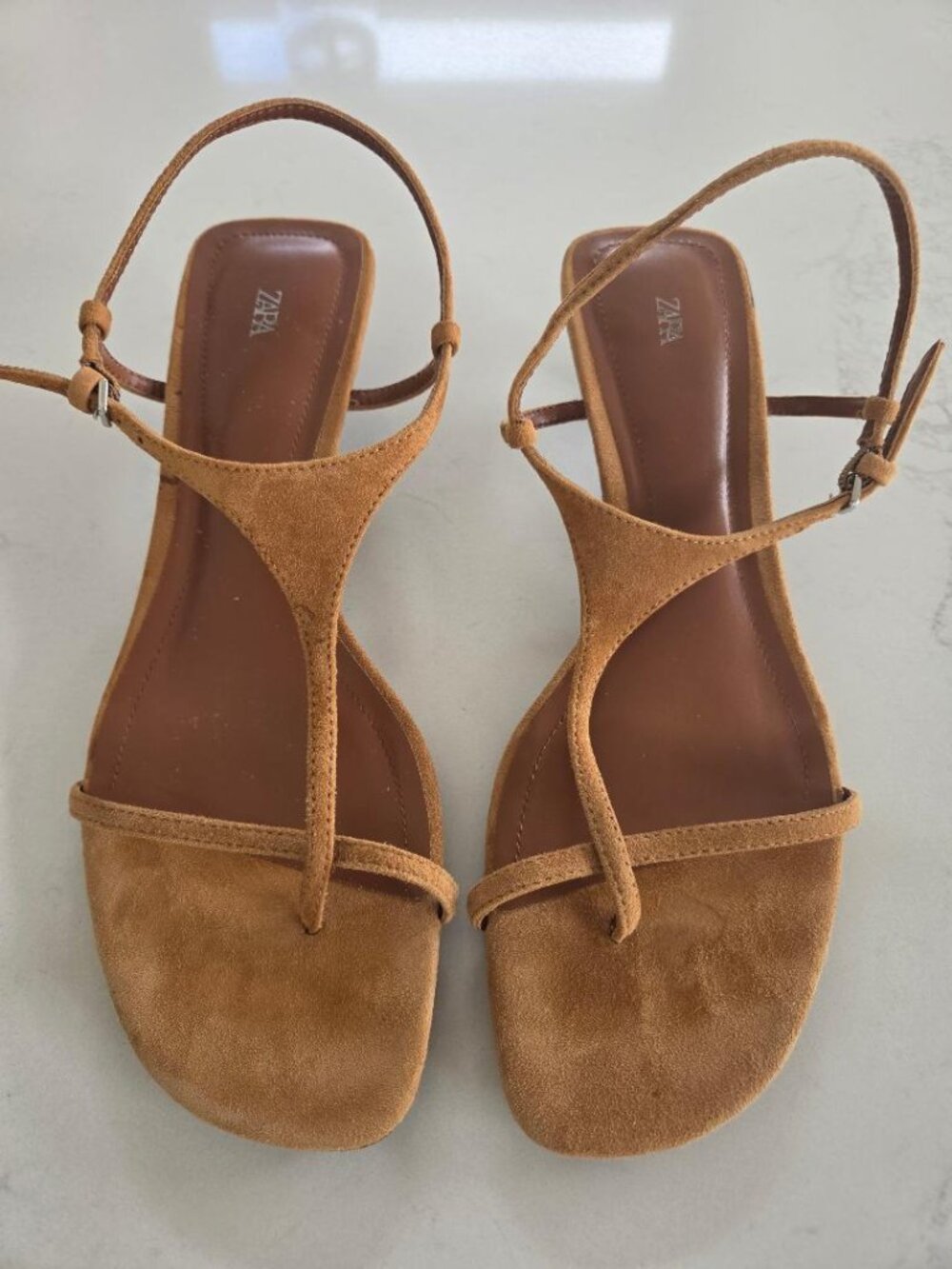 Zara Saddle Color Suede Thong Kitten Heel Sandals 40/9